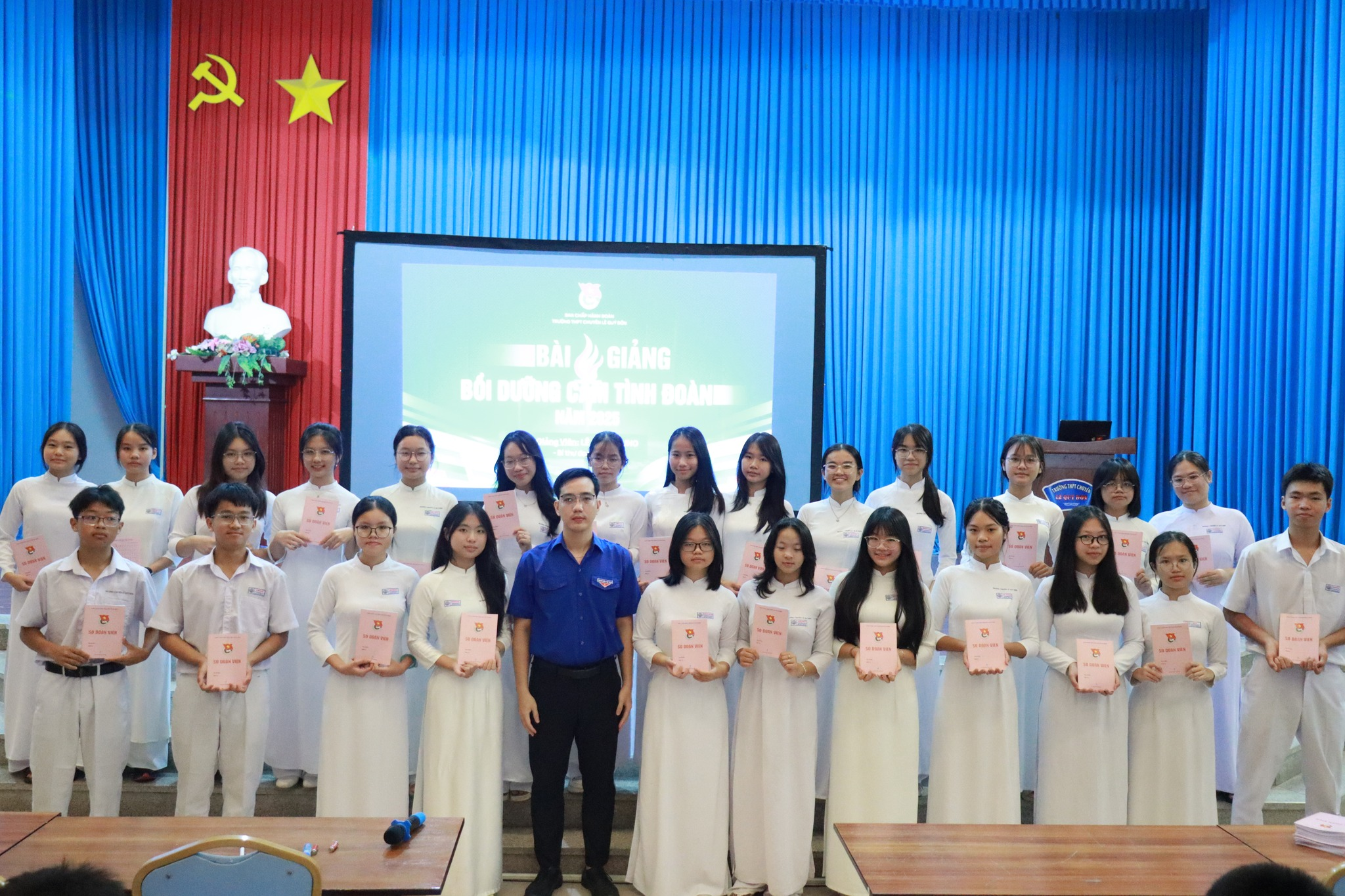 Lễ sơ kết học kỳ I năm học 2023 - 2024: Những thành quả đáng tự hào